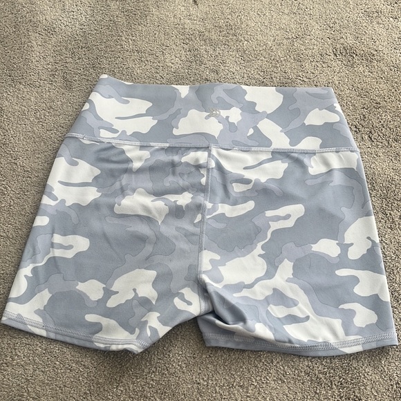 Blue cameo biker shorts - Picture 2 of 2